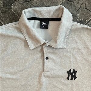 MLB NY YANKEES Light Gray Polo with Black Embroidered Logo Baseball Fan Sporty